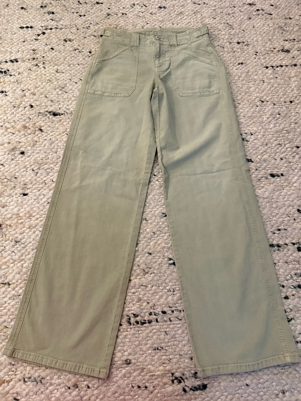 American Eagle Outfitters Light Sage Straight-Leg stovepipe size 0